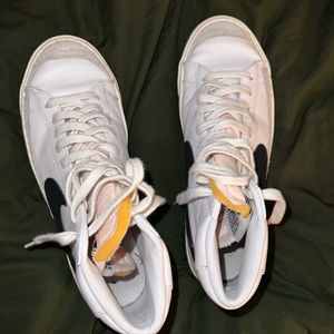 VINTAGE STYLE |  Nike Blazer Mid 77 Vintage